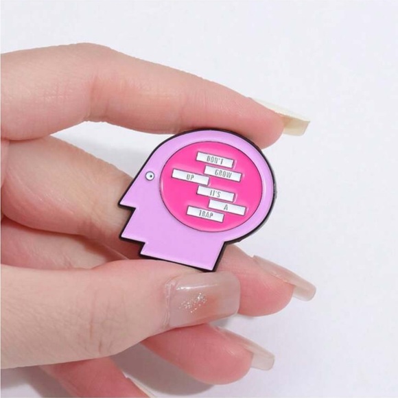 NWT Pink Head DON’T GROW UP IT’S A TRAP Lapel Pin Brooch Accessory - Picture 2 of 4